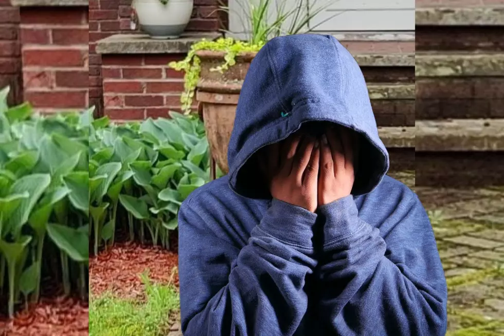 Heartbroken Son Looking for Late Mother’s Item Sold At Estate Sale By Mistake
