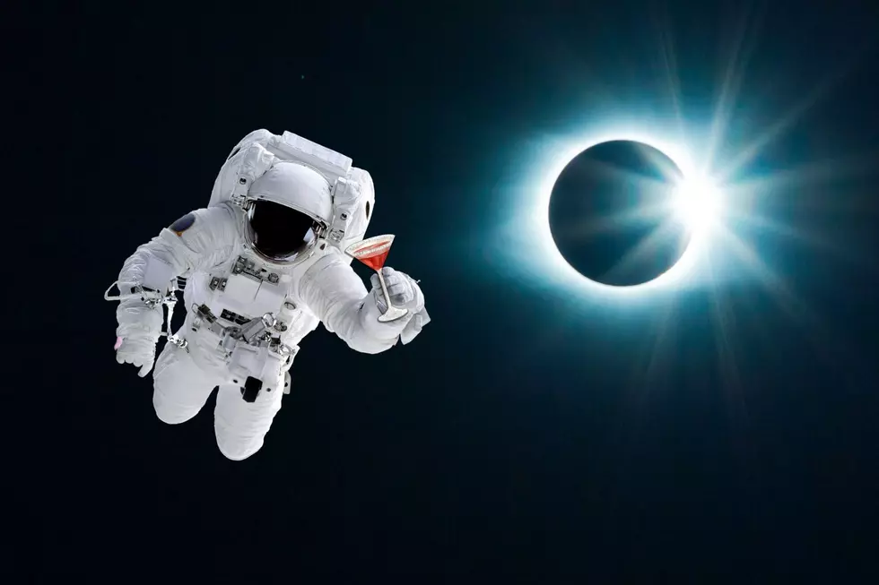 Out-of-This-World Cocktail Ideas for Your New York Eclipse Party